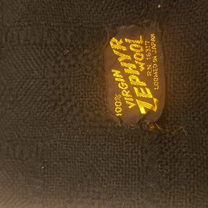 Zephyr wool 100% virgin